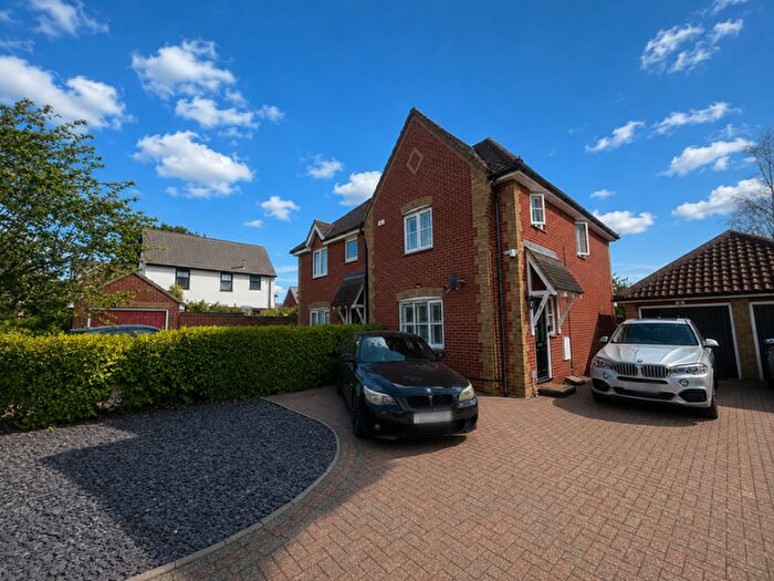3 Bedroom Semi-Detached House To Rent In Savoy Close, Langdon Hills, Basildon, SS16