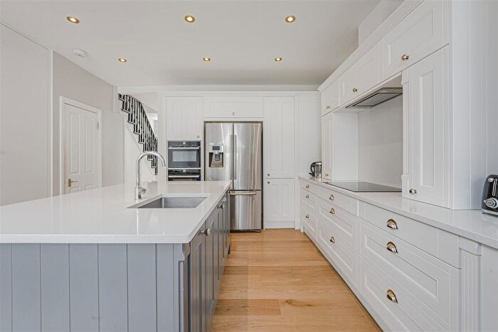 3 Bedroom Terraced House For Sale In Clarence Road, London, SW19