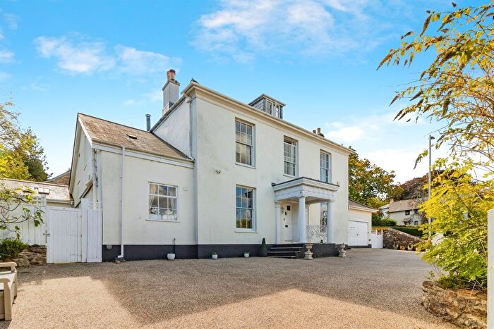 6 Bedroom Detached House For Sale In Plymouth Road, Totnes, TQ9