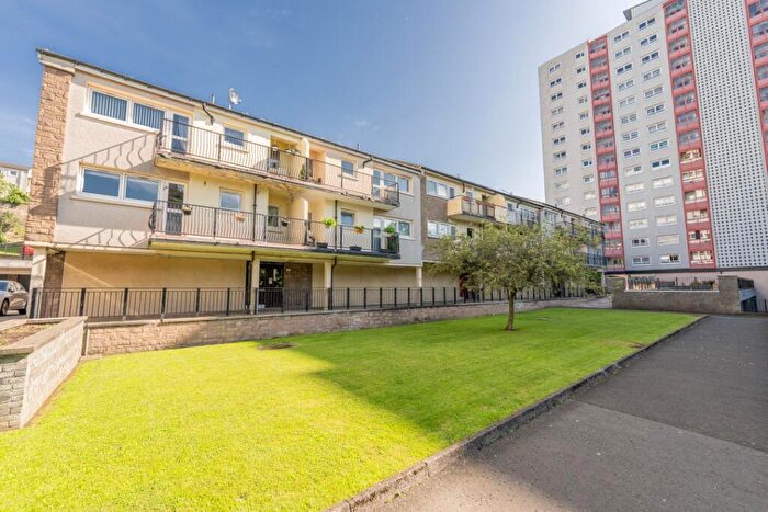 2 Bedroom Flat To Rent In Drygate, Dennistoun, Glasgow, G4