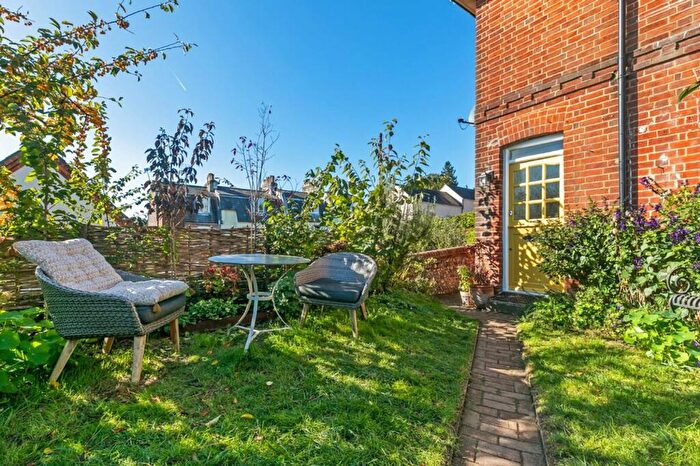 2 Bedroom End Of Terrace House To Rent In Highfield Terrace, Winchester, SO22
