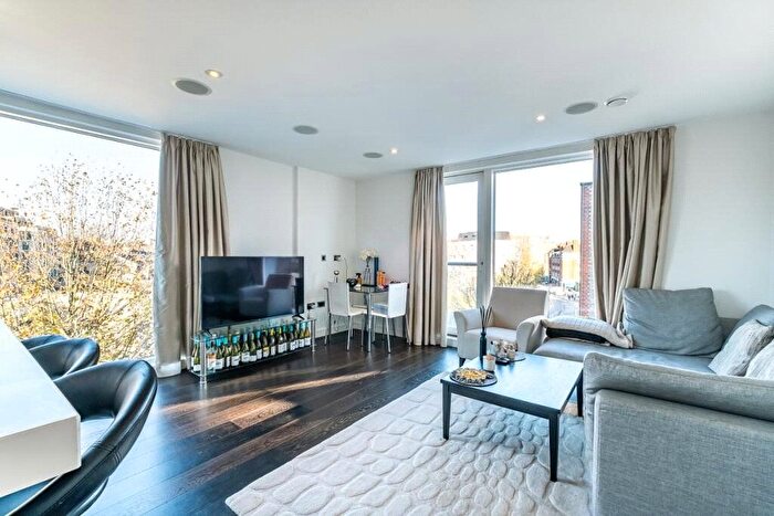 2 Bedroom Flat To Rent In Moore House, Gatliff Road, London, SW1W