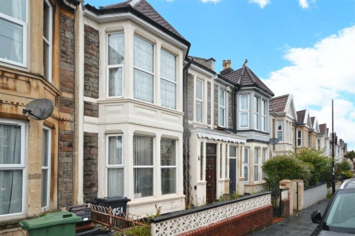 3 Bedroom House For Sale In Winchester Road, Brislington, Bristol, BS4