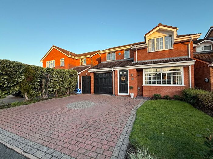 4 Bedroom Property To Rent In Cornwall Avenue, Tamworth, B78