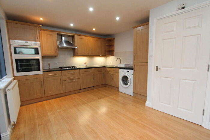 3 Bedroom Town House To Rent In Hall Farm Gardens, Holmewood, Chesterfield, S42