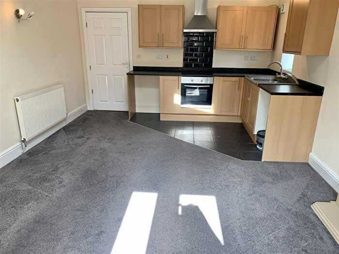 2 Bedroom Flat To Rent In Duke Street, Ilkeston, DE7