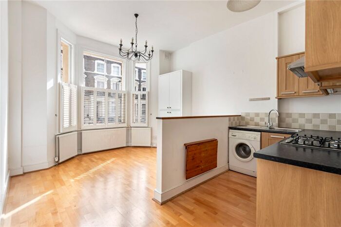 2 Bedroom Flat To Rent In Sevington Street, London, W9
