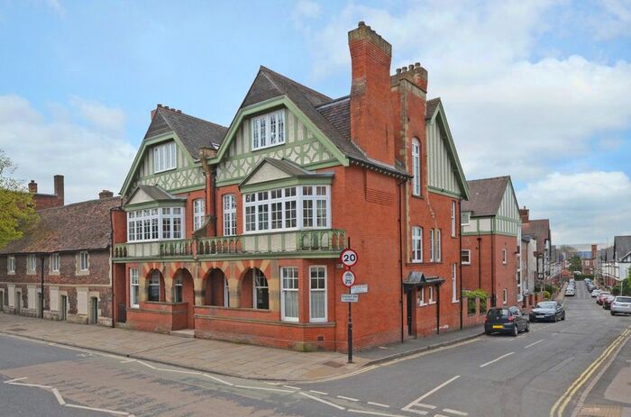 2 Bedroom Flat To Rent In Bedford Mews, Bootham, York, YO30