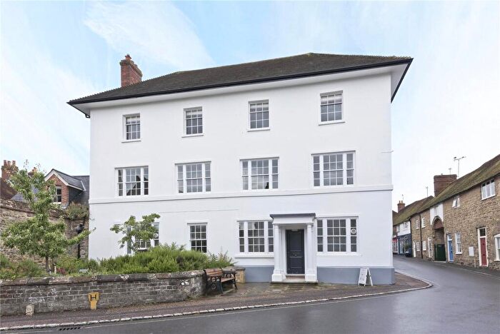 6 Bedroom Duplex To Rent In Golden Square, Petworth, West Sussex, GU28