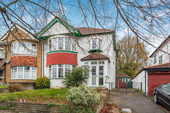 3 Bedroom Semi-Detached House For Sale In St. Andrews Road, Coulsdon, CR5