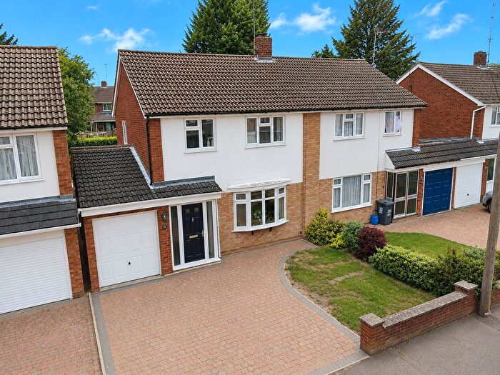 3 Bedroom Semi-Detached House For Sale In Homerton Road, Luton, Bedfordshire, LU3
