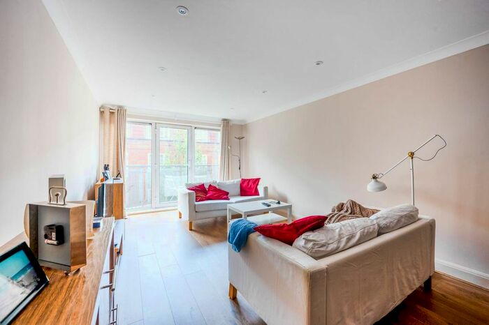 2 Bedroom Flat To Rent In Regency Street, Westminster, London, SW1P
