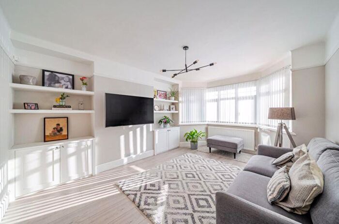 4 Bedroom Semi Detached House For Sale In Purley Bury Avenue, Purley, CR8