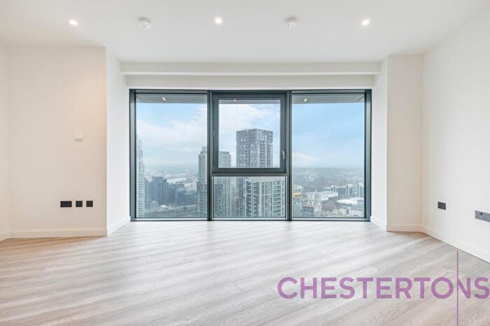 Flat To Rent In The Aspen, Marsh Wall, E14