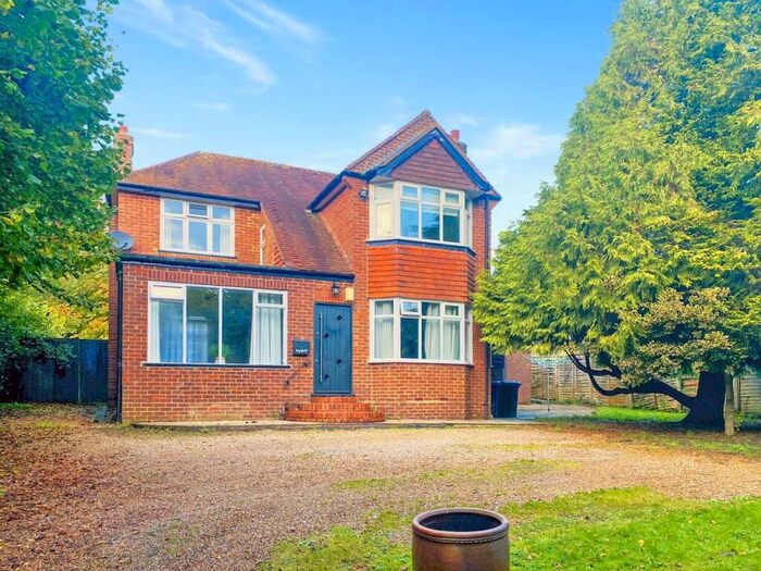 3 Bedroom Detached House To Rent In Wheeler End, Buckinghamshire, HP14