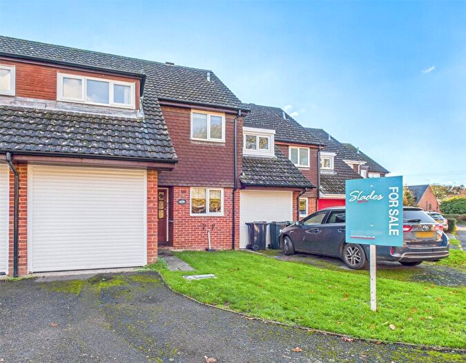 3 Bedroom Terraced House For Sale In Rosehill Drive, Bransgore, Christchurch, Dorset, BH23