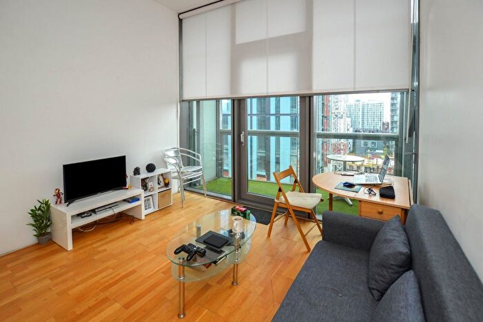 1 Bedroom Flat For Sale In Abito, Salford, Manchester City Centre, M3