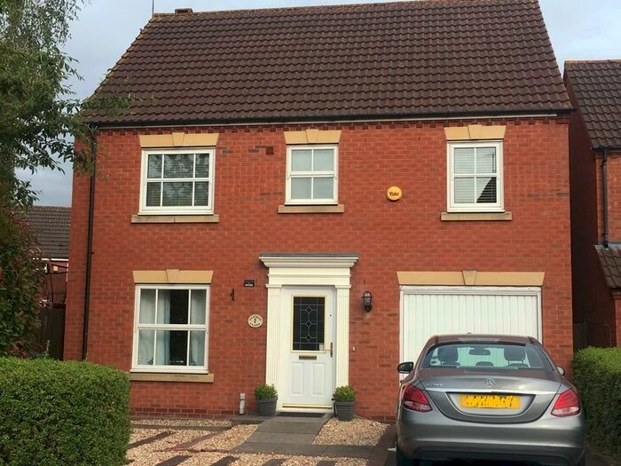 4 Bedroom Detached House To Rent In Turner Close, Warwick, Warwickshire, CV34