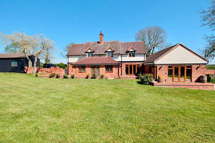 5 Bedroom Detached House For Sale In Riseley Road, Sharnbrook, MK44