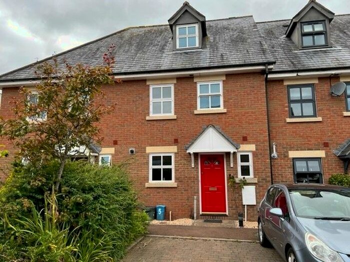 3 Bedroom Town House To Rent In The Old Saddlery, Honiton, EX14