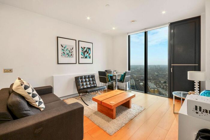 1 Bedroom Flat To Rent In Walworth Road, Elephant And Castle, London, SE1