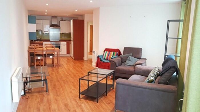 2 Bedroom Apartment To Rent In Hall Street, Jewellery Quarter, B18