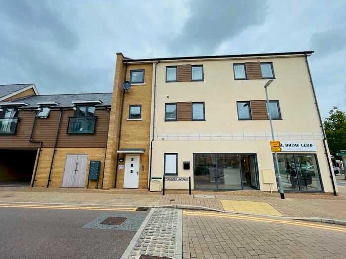 2 Bedroom Flat To Rent In Sullivan Court, Biggleswade, SG18