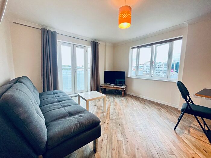 2 Bedroom Flat To Rent In Selden Hill, Hemel Hempstead, HP2