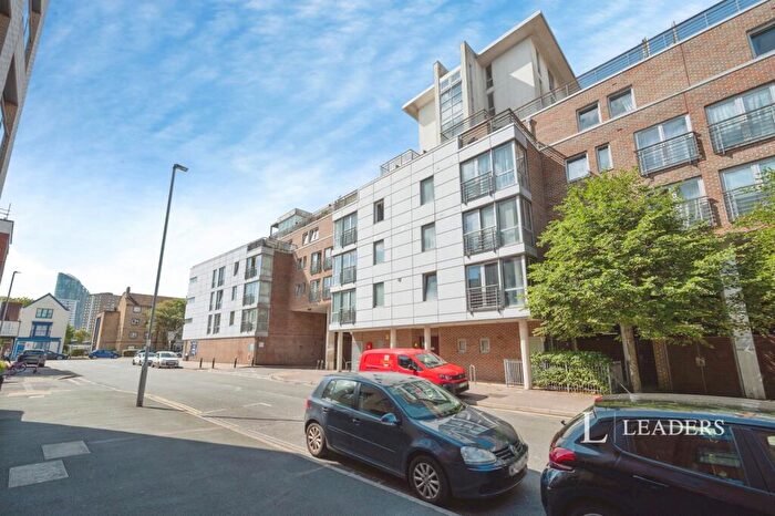 2 Bedroom Flat To Rent In Unicorn House, Cross Street, PO1