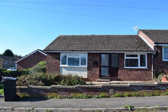 2 Bedroom Bungalow To Rent In Ashfield Avenue, Raunds, NN9