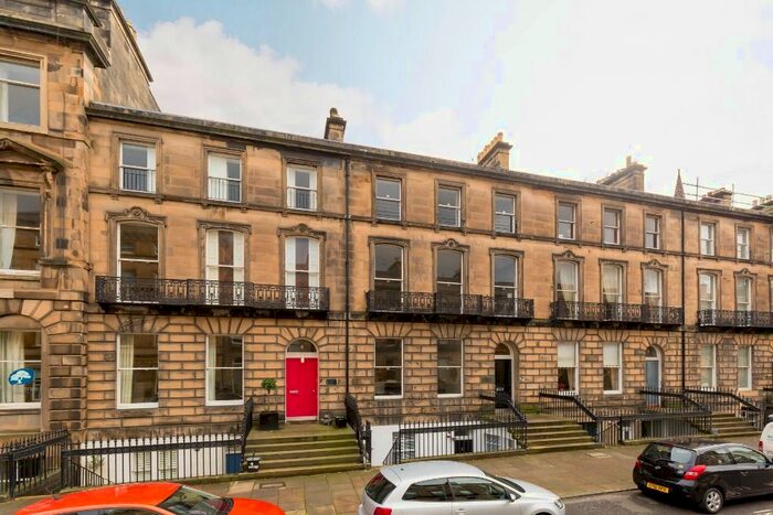 2 Bedroom Flat To Rent In Chester Street, West End, Edinburgh, EH3