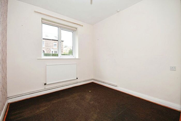 2 Bedroom Flat For Sale In Nether Edge Road, Sheffield, South Yorkshire, S7