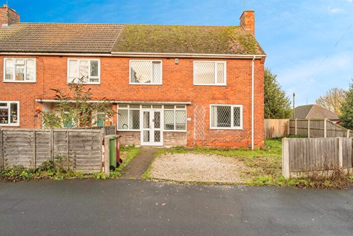 3 Bedroom Semi Detached House For Sale In Chestnut Way, Scunthorpe, DN16