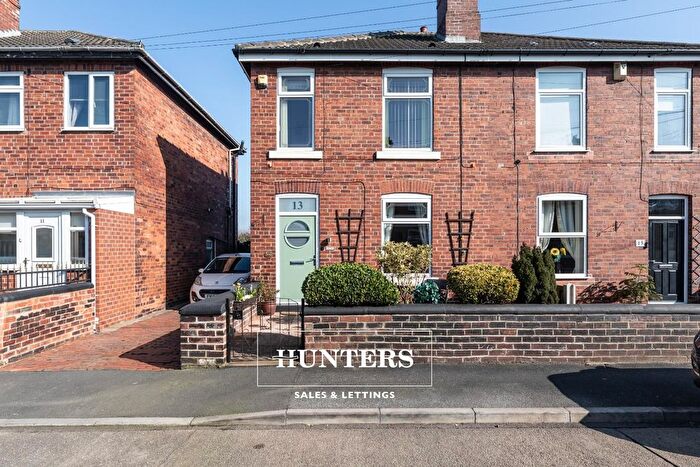 3 Bedroom Semi Detached House For Sale In Queen Street, Castleford, WF10