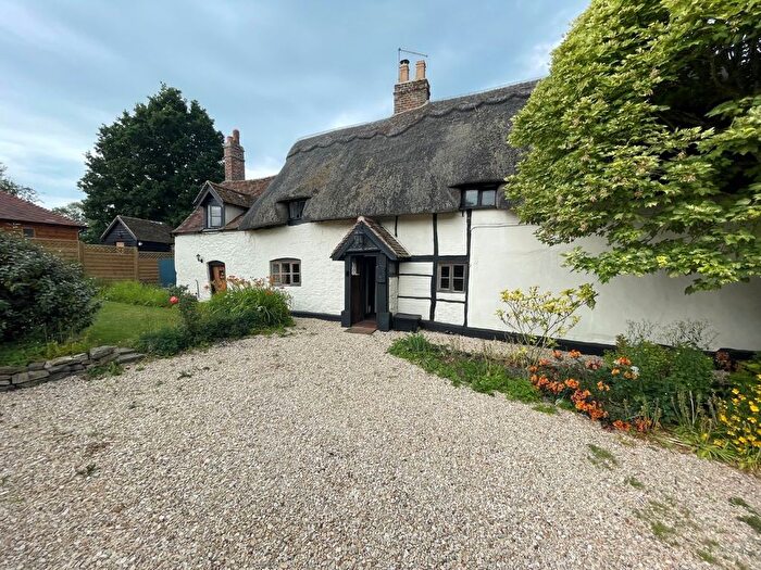3 Bedroom Cottage For Sale In Greenwood Cottage, Silver Street, Tetsworth, Oxfordshire, OX9