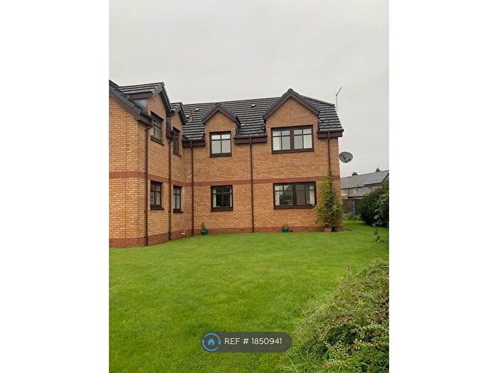 2 Bedroom Flat To Rent In Ashbrae Gardens, Stirling, FK7