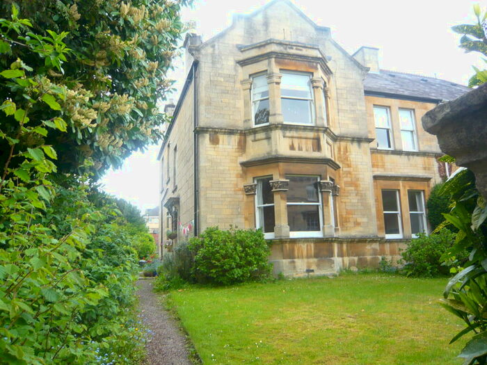 2 Bedroom Flat To Rent In St Saviours Road, Larkhall, Bath, BA1