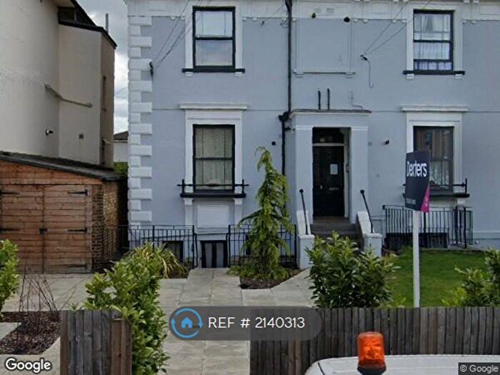 1 Bedroom Flat To Rent In Holmesdale Road, London, SE25