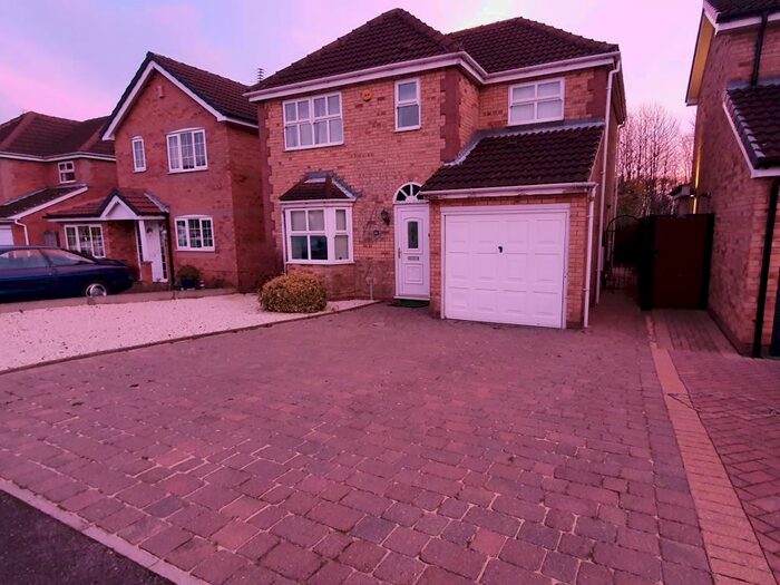 4 Bedroom House To Rent In Long Field Drive, Edenthorpe, Doncaster, DN3