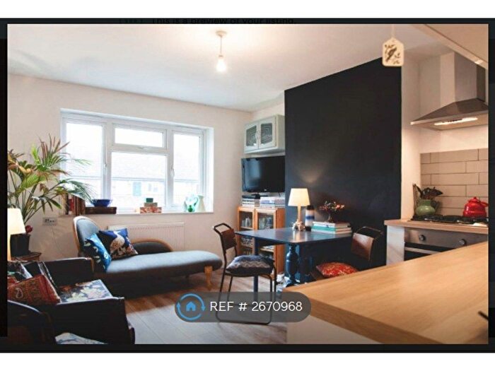 2 Bedroom Flat To Rent In Dynevor Rd, London, N16