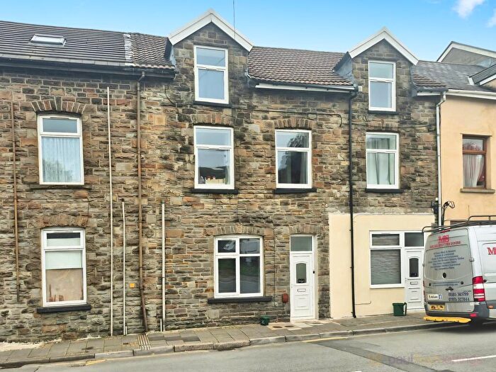 Studio To Rent In Llwynypia Road, Tonypandy, CF40