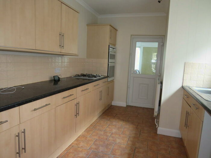 3 Bedroom House To Rent In Warwards Lane, Selly Oak, B29