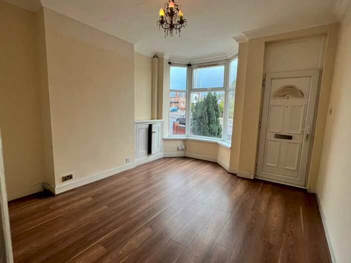 2 Bedroom House To Rent In Narborough Road, Leicester, LE3