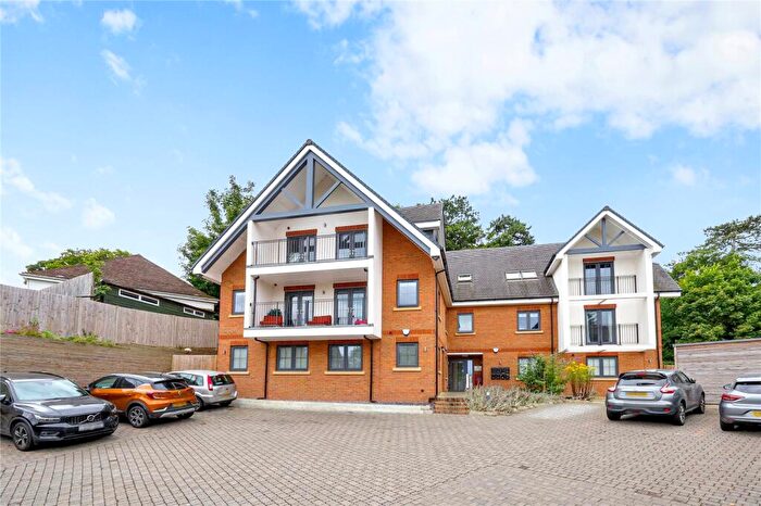2 Bedroom Apartment To Rent In Riddlesdown Road, Purley, CR8