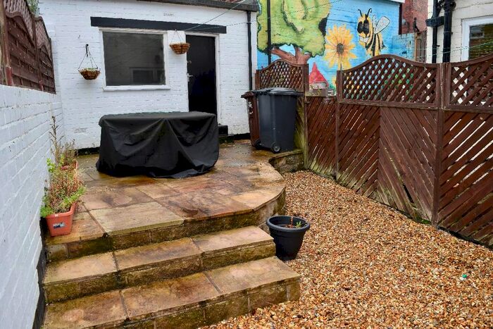 2 Bedroom Terraced House To Rent In Ulverston Road, Sheffield, S8