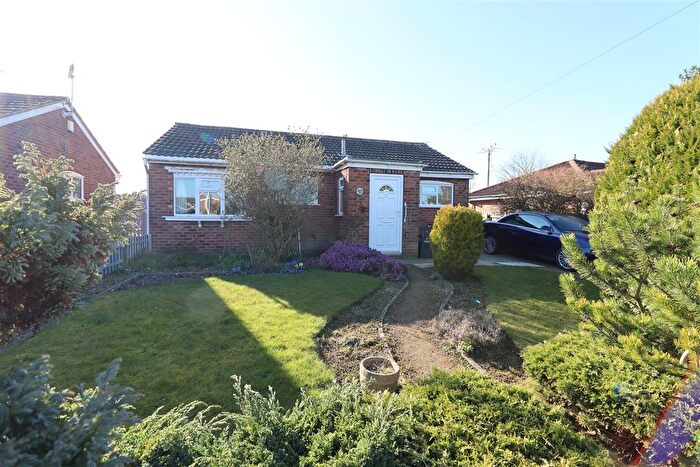 2 Bedroom Detached Bungalow For Sale In Moorfield Way, Wilberfoss, York, YO41