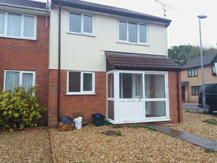 1 Bedroom Property To Rent In Beech Close, Willand, Cullompton EX15