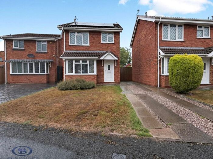 3 Bedroom Detached House For Sale In Melrose Drive, Crewe, CW1