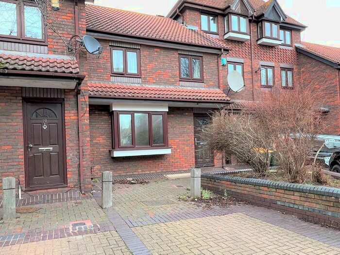 3 Bedroom Terraced House To Rent In Sorrel Gardens, London, E6