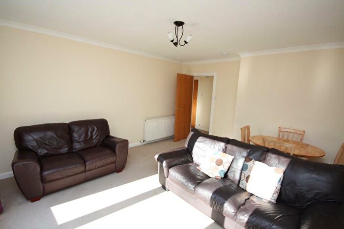 2 Bedroom Flat To Rent In Lord Hays Grove, Aberdeen, AB24